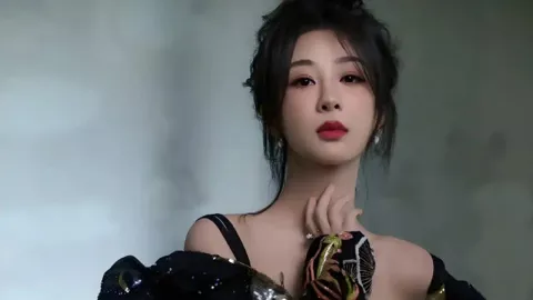 众星发文悼念阿玛尼先生