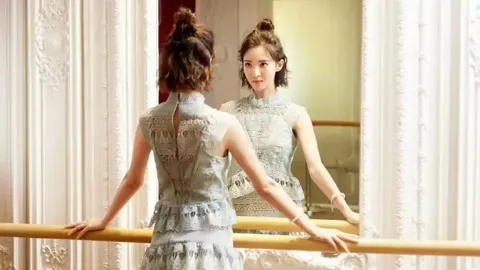 美国驯兽师老虎袭击