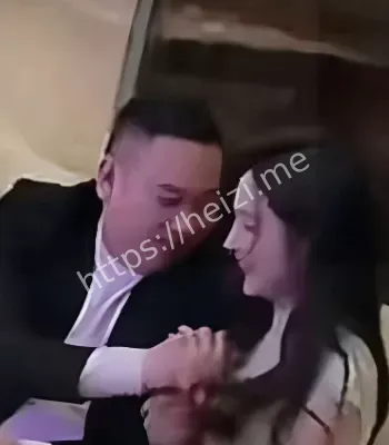九红