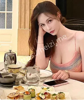 美腿玉足