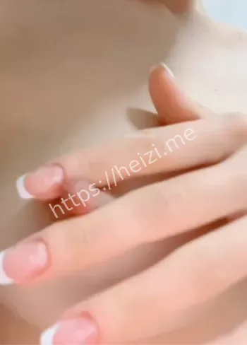抖音擦边女