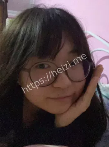 恋爱脑甜妹