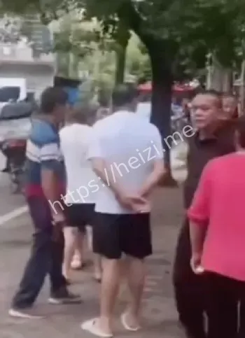 警方调查