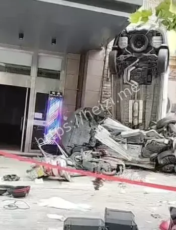 湖北黄冈车祸