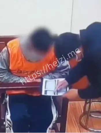员工扔拖鞋