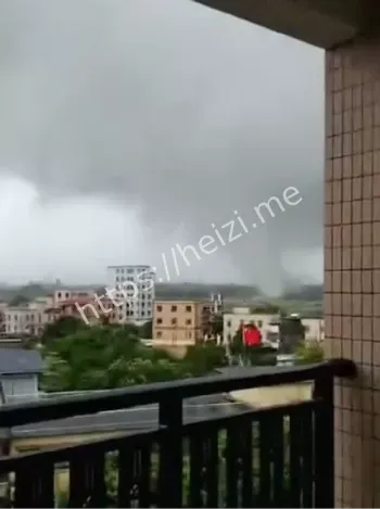 龙卷风自救与避险步骤