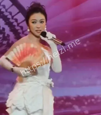 与富豪黑人男友两人同居3年