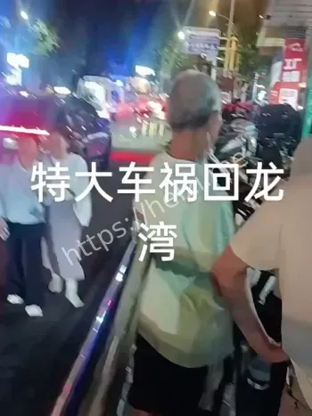 行车记录仪视角失控撞击