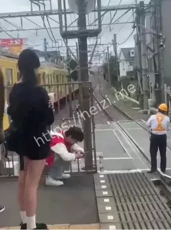 卧轨自杀