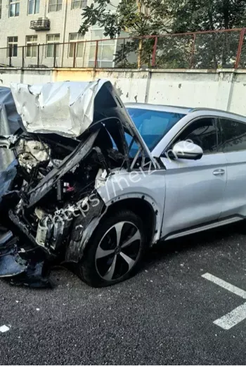 陈震劳斯莱斯车祸全过程