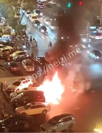 上汽大众Polo自燃