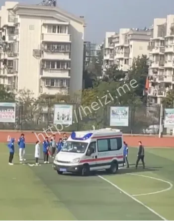 南京栖霞中学猝死事件