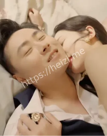 母女双收擦边短剧天花板