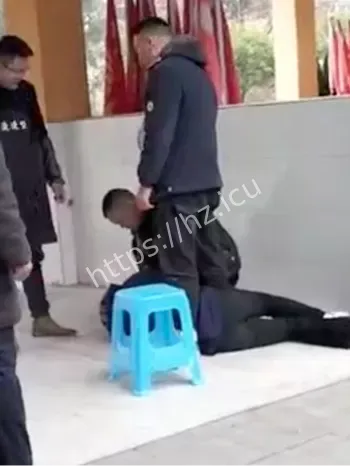 垫江高中剪头发霸凌