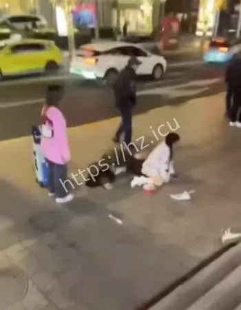 上海淮海中路车祸