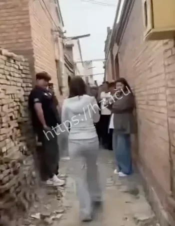 却被小三和大妈辱骂群殴