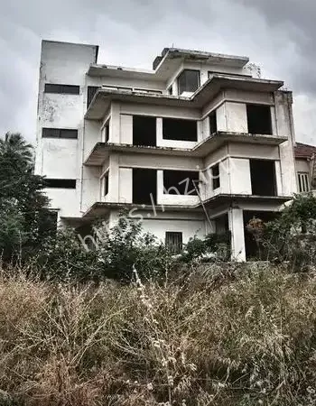 住进3天全家听到敲门声