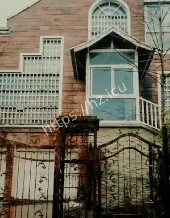 住进3天全家听到敲门声