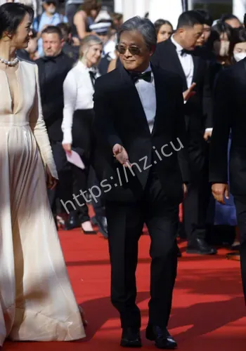 汤唯疑似怀二胎网友讨论