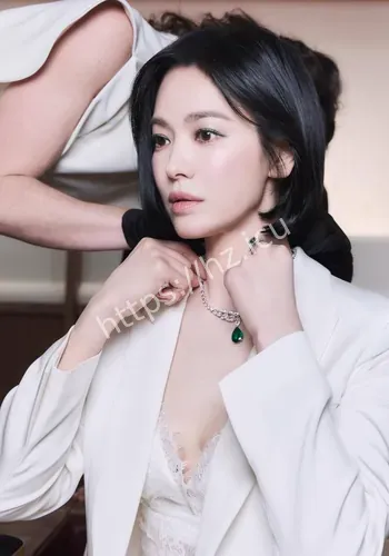 笑容浅浅仪态万千