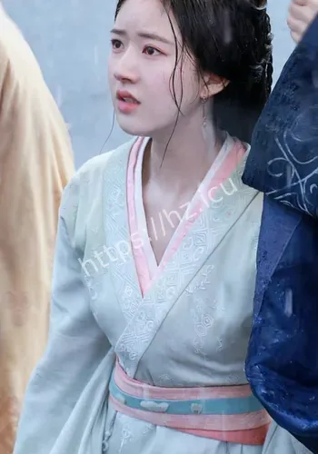 赵露思造型焦点