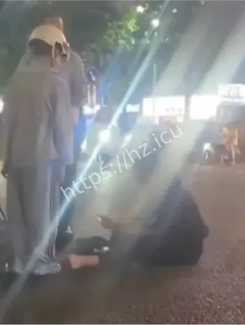 抓小三现场围观吃瓜