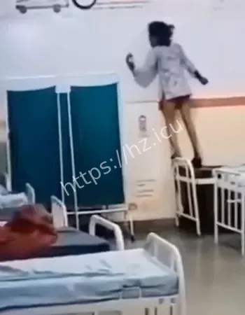 医院爬墙