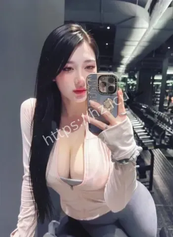 清冷高颜值网红