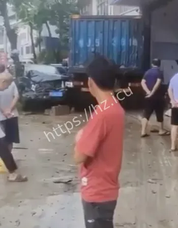 半挂车失控