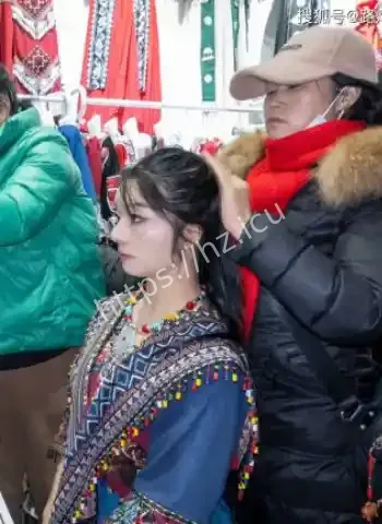 女孩每晚梦醒喜服诡异穿在身上