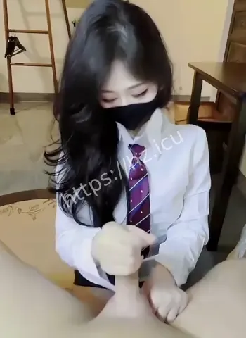 彻底沦陷成男友爸爸专属玩物